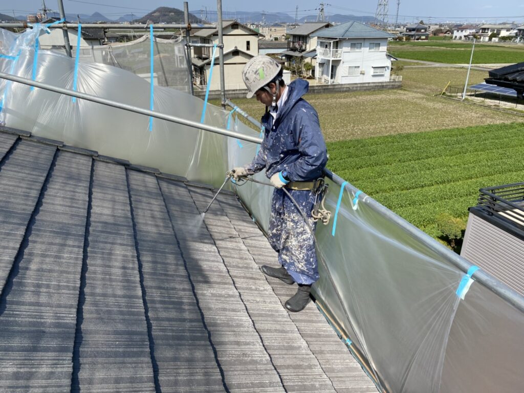 屋根塗装に足場が必要な理由 高松市で外壁塗装をするならプラニング Kまで